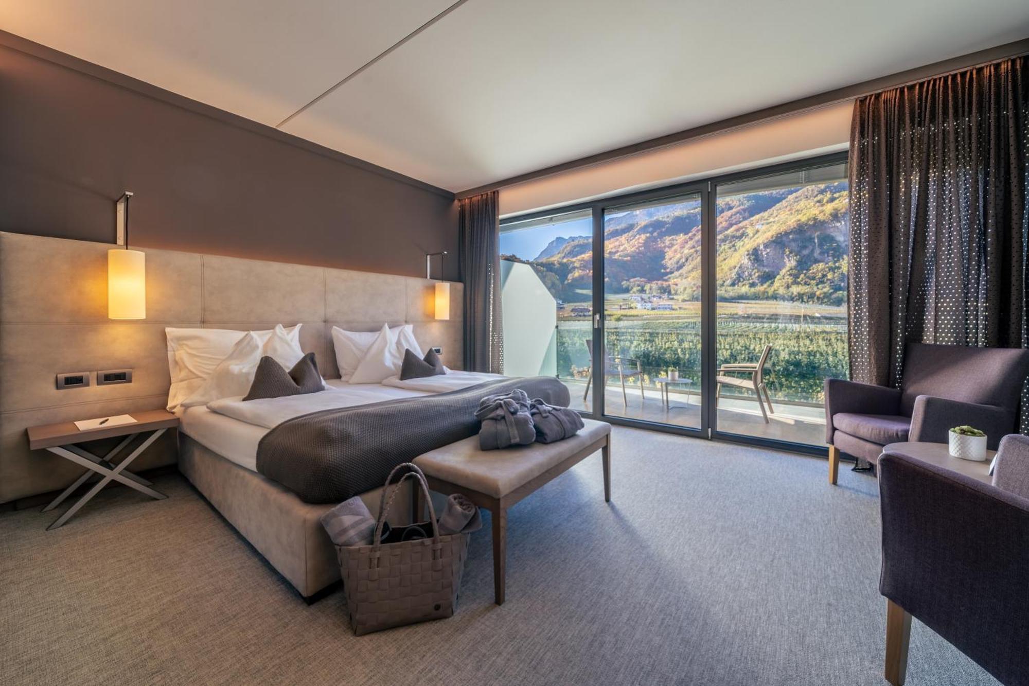 The Lodge Sporthotel - Golfclub Eppan Appiano Sulla Strada Del Vino Zewnętrze zdjęcie
