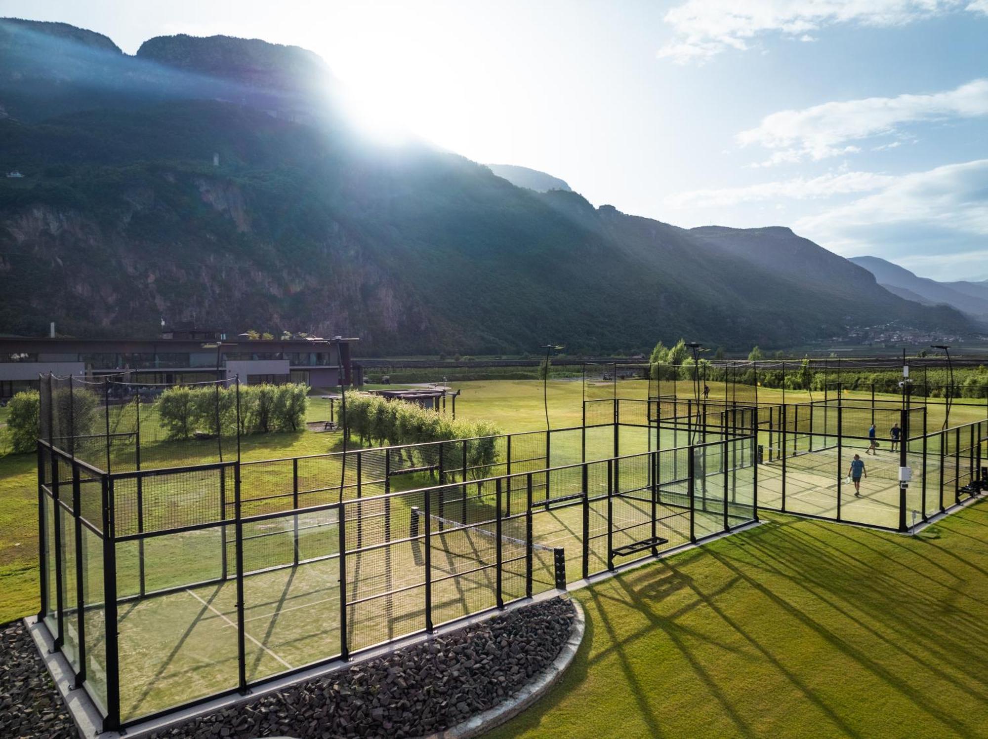 The Lodge Sporthotel - Golfclub Eppan Appiano Sulla Strada Del Vino Zewnętrze zdjęcie