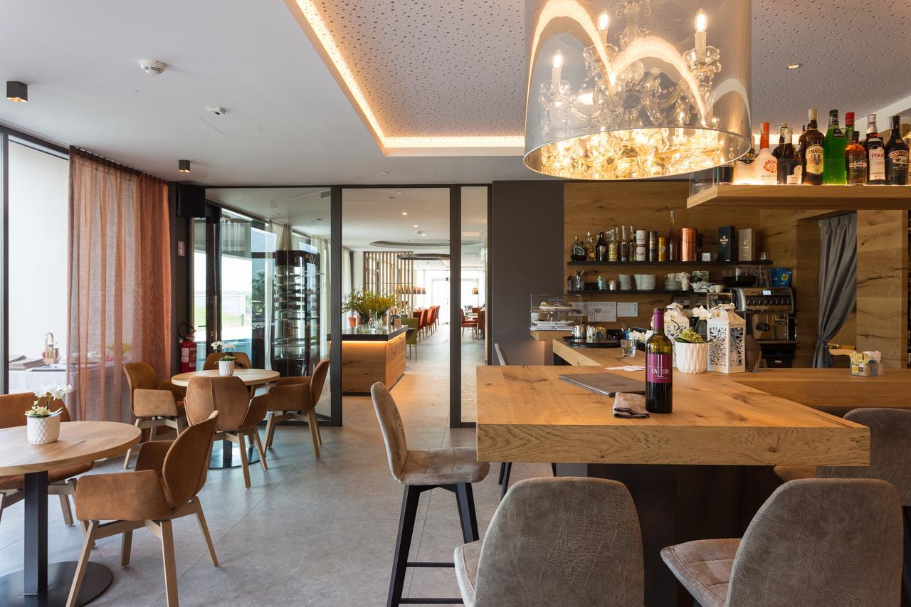 The Lodge Sporthotel - Golfclub Eppan Appiano Sulla Strada Del Vino Zewnętrze zdjęcie